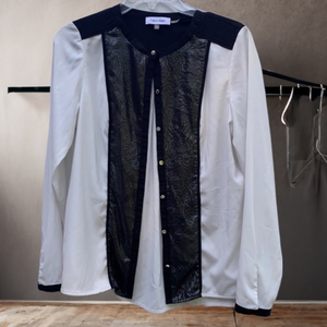 Calvin Klein Black White Tuxedo Style Button Up Blouse Long Sleeve Size S